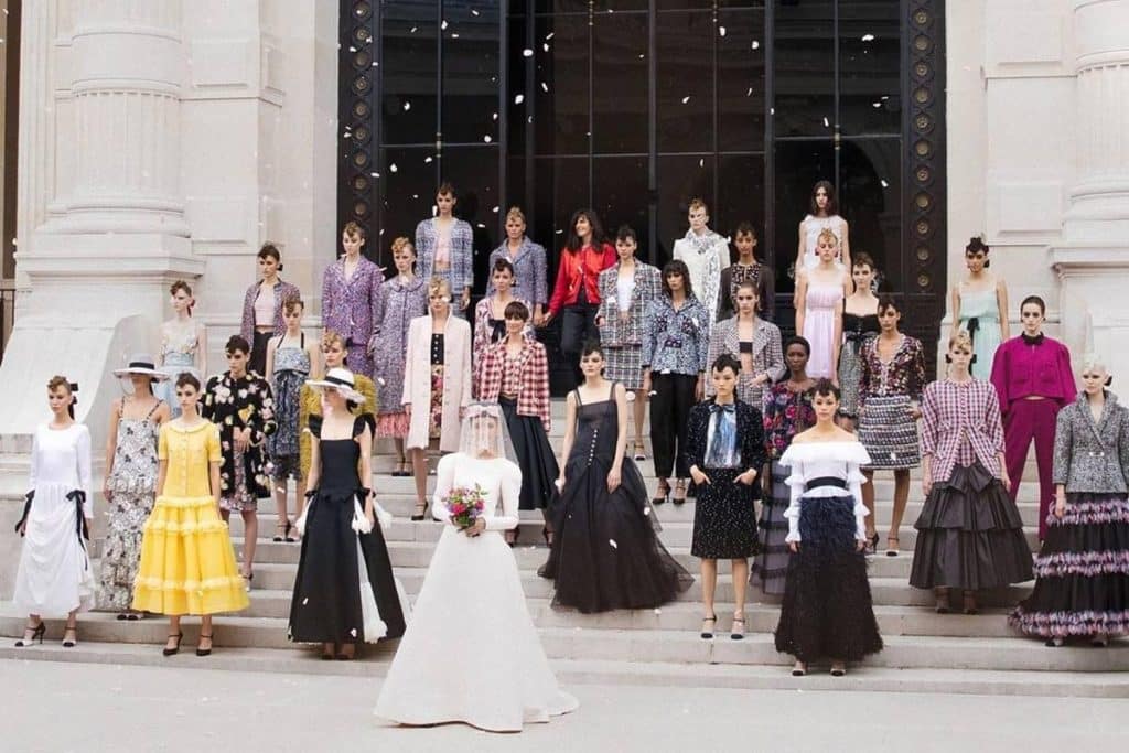 Apresentação de haute couture da Chanel: fall/winter 2021/22