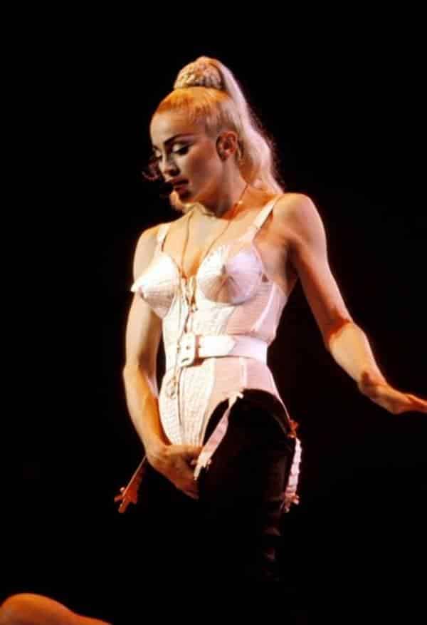 Madonna na Blond Ambition Tour