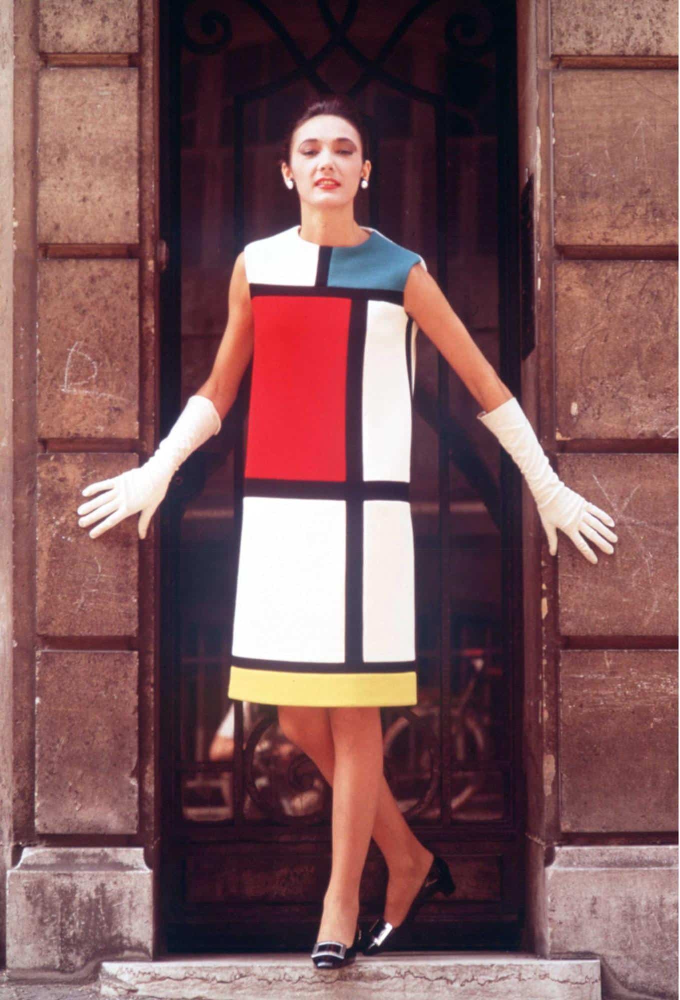 Vestido da coleção inspirada em Mondrian, by Yves Saint Laurent
