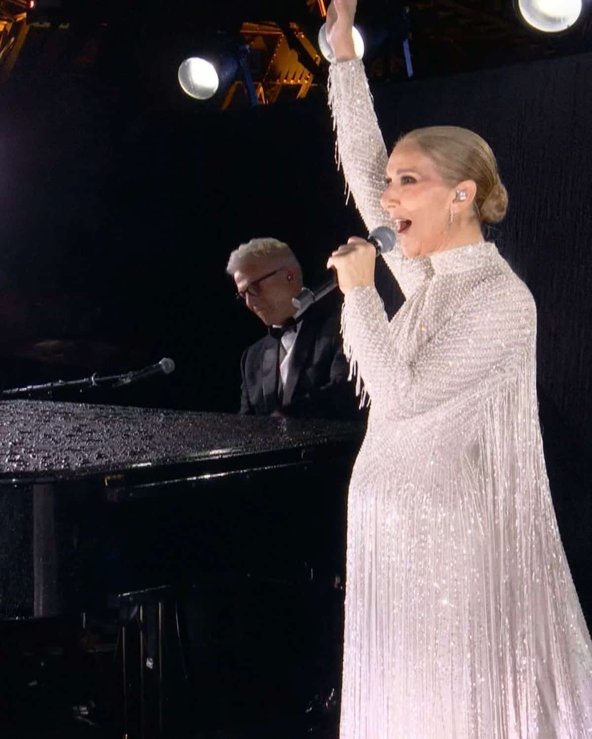 Céline Dion, de Dior, na abertura das Olimpíadas de Paris 