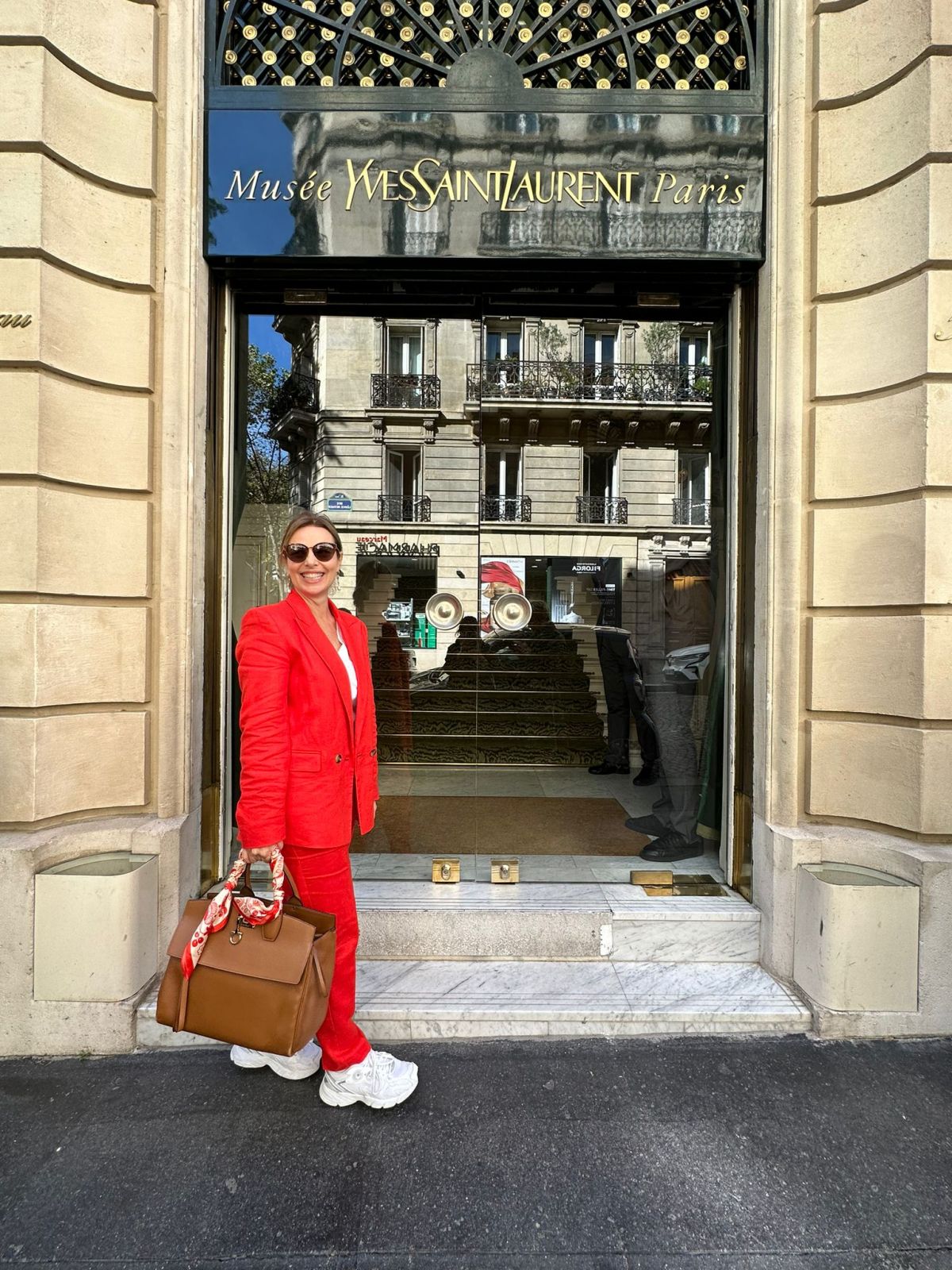 Valeria Doustaly no Museu Yves Saint Laurent, em Paris